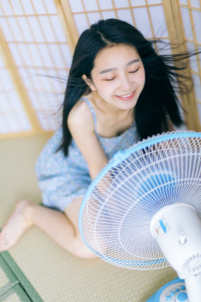 图书馆的女朋友